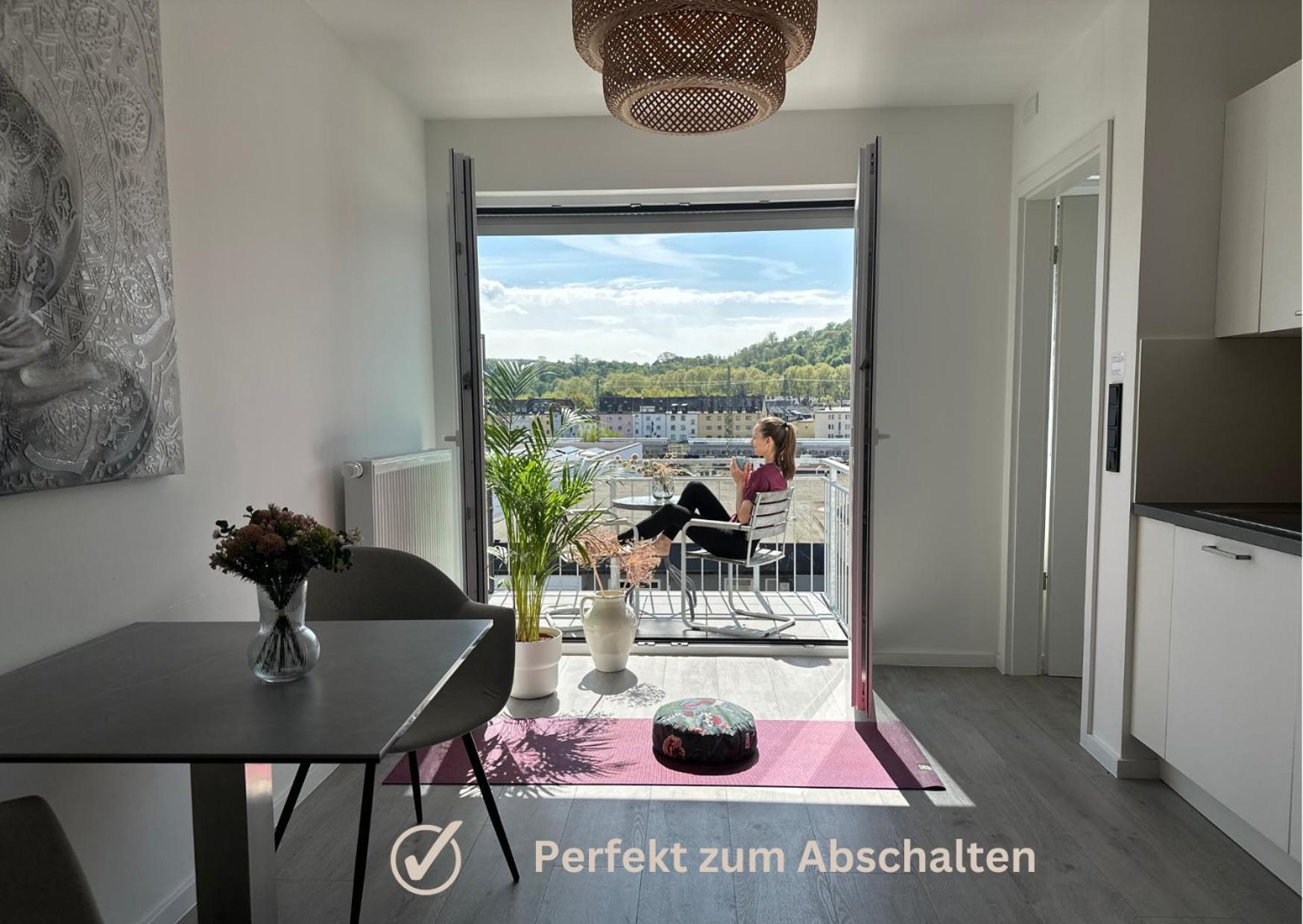 Buddha Apartment - Stadtnah, Balkon, Parkplatz, E-Ladestation Fuer Autos & Fahrraeder, Fitnessstudio Koblenz  Eksteriør billede